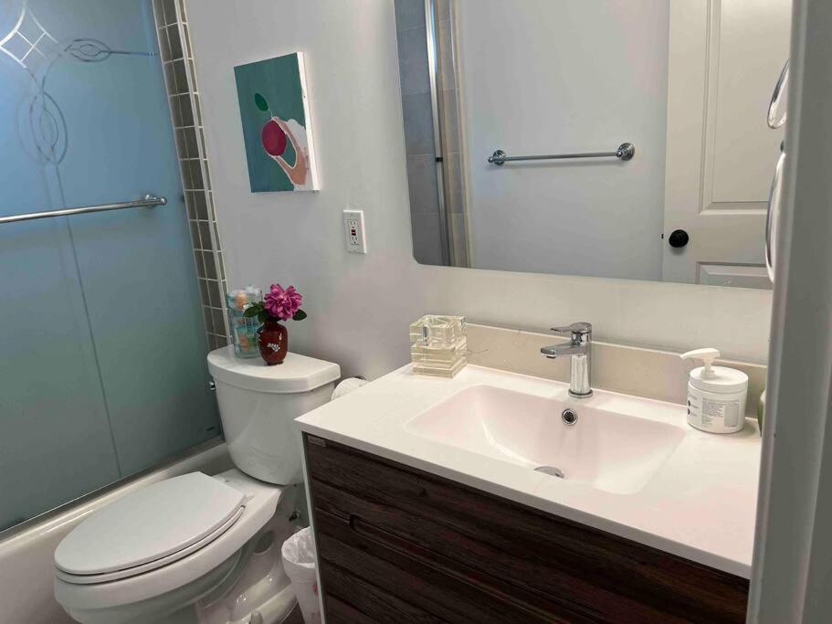 Holiday home Wow Great Location Beautiful 4br 3ba House Better Than