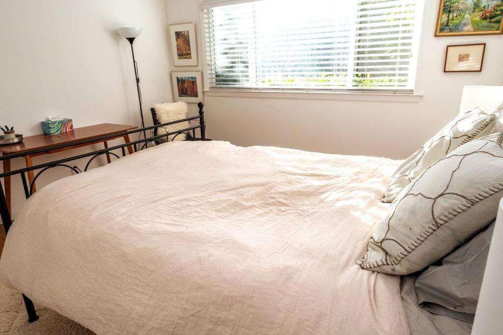 Wow Great Location Beautiful 4br 3ba House Better Than Holiday home *