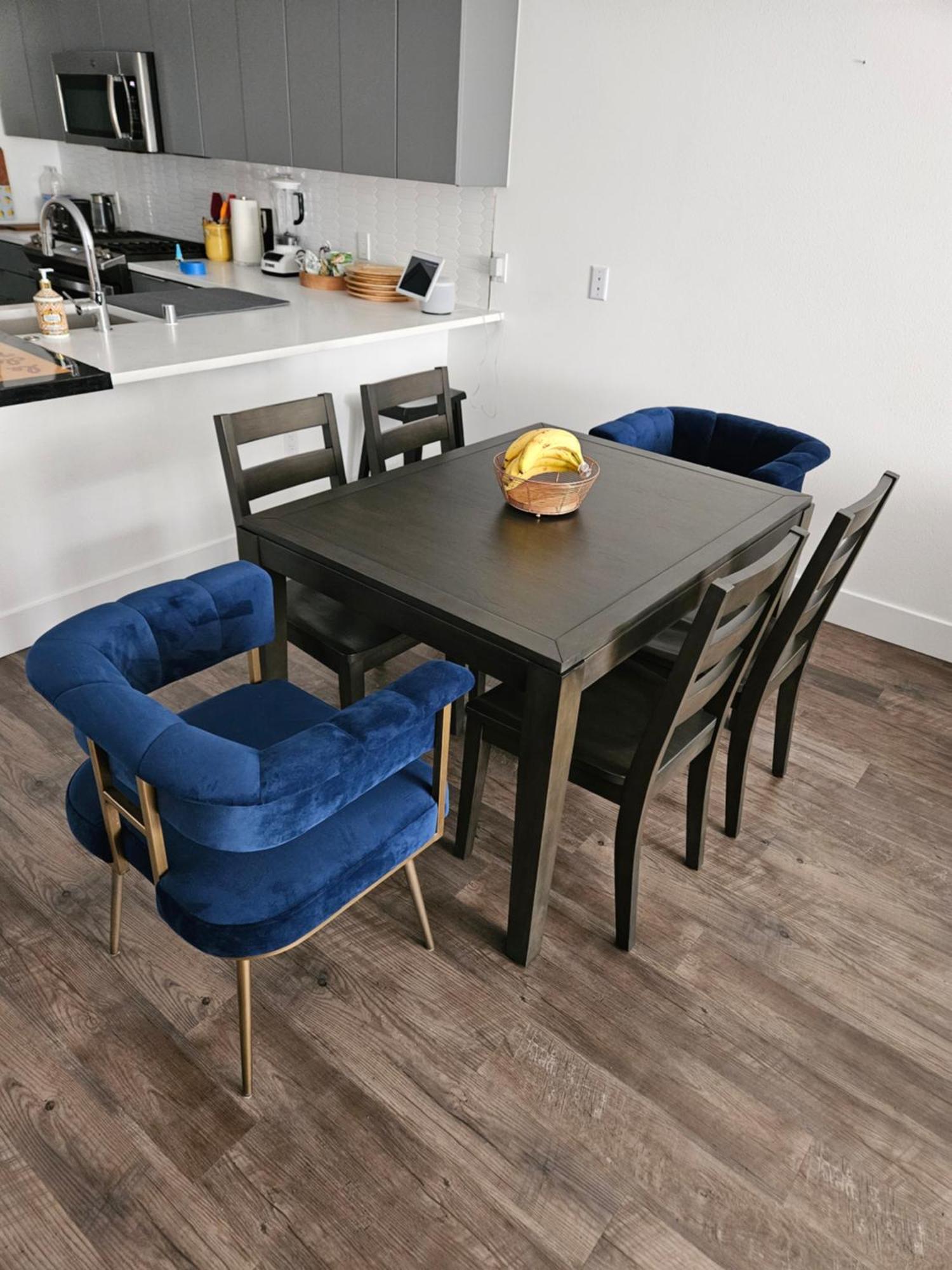 Sale 10 Min To Sjc Close To Santana Row With Free Parking San Jose