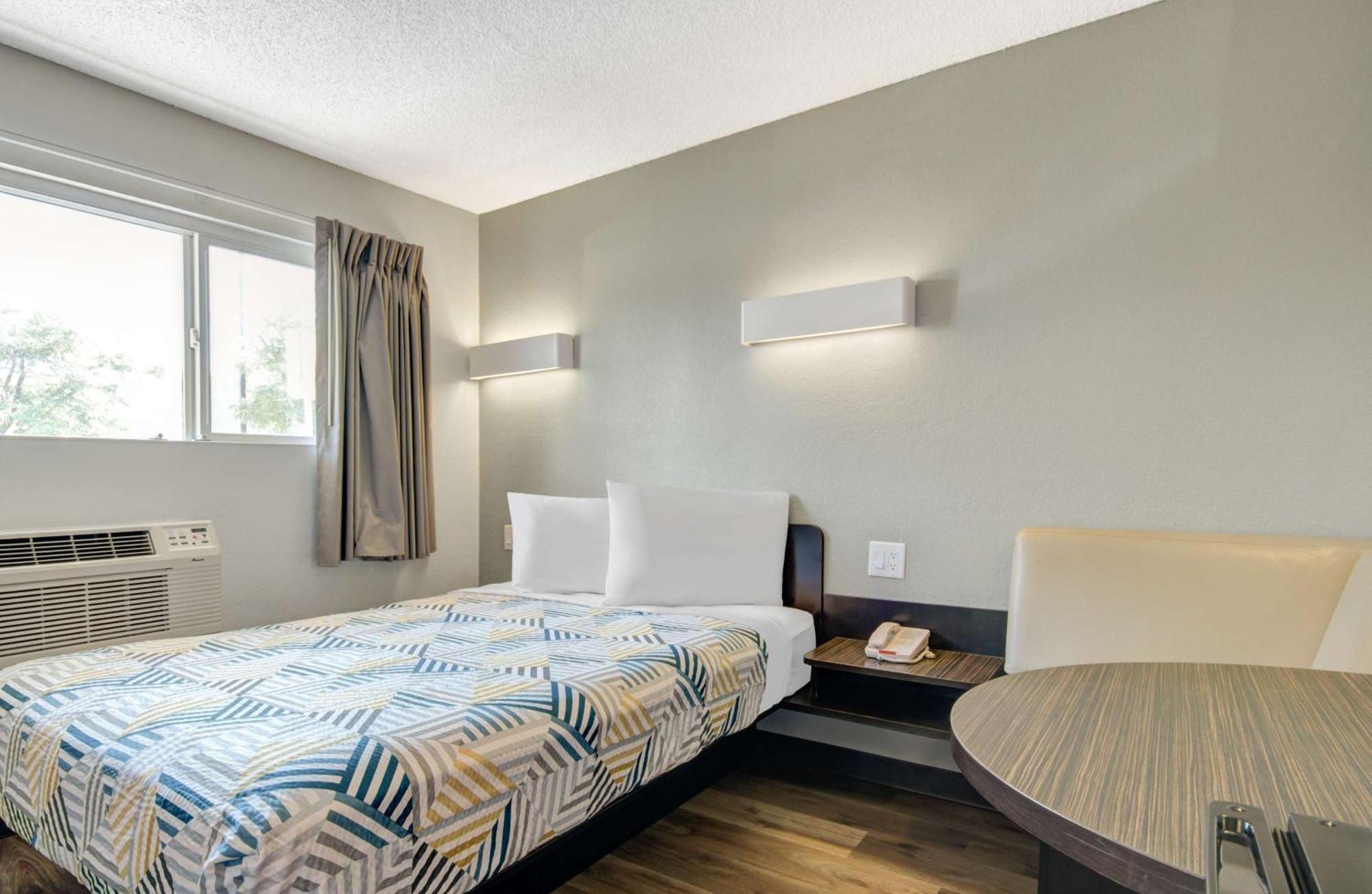 Hotel 6-san Jose, Ca - Airport