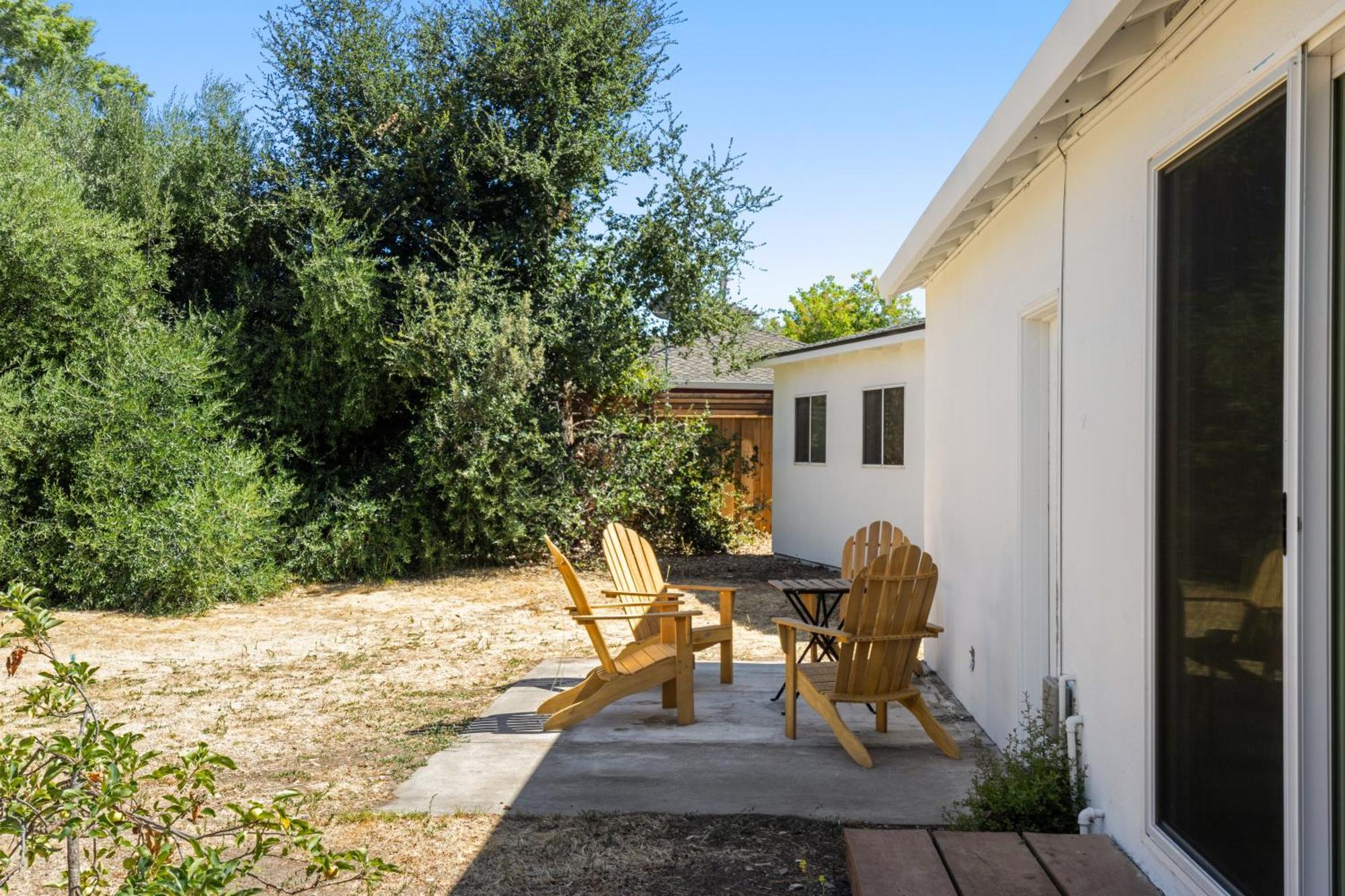 # Marbella Lane - Alluring & Spacious 3br