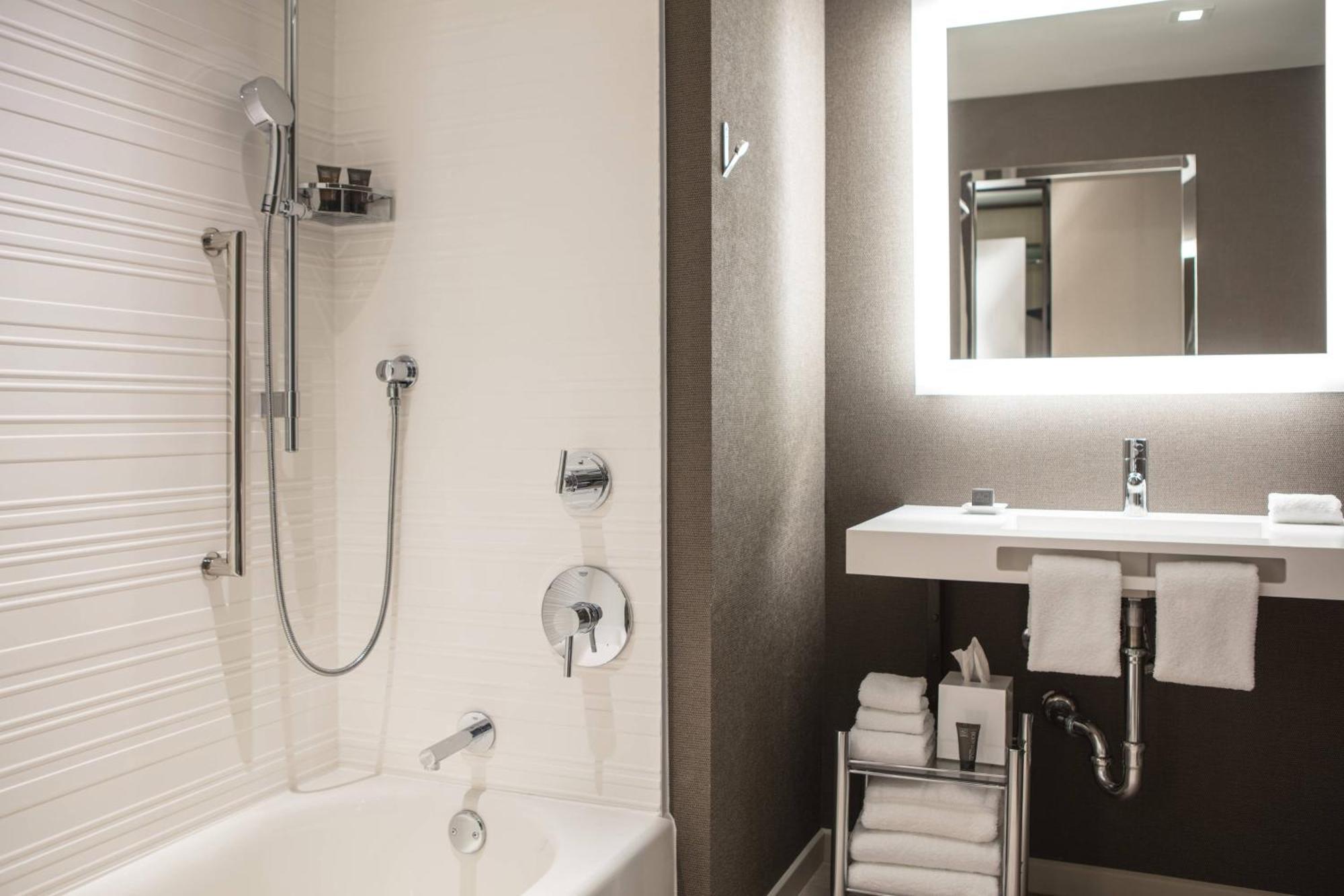 Hotel Ac By Marriott Downtown São José