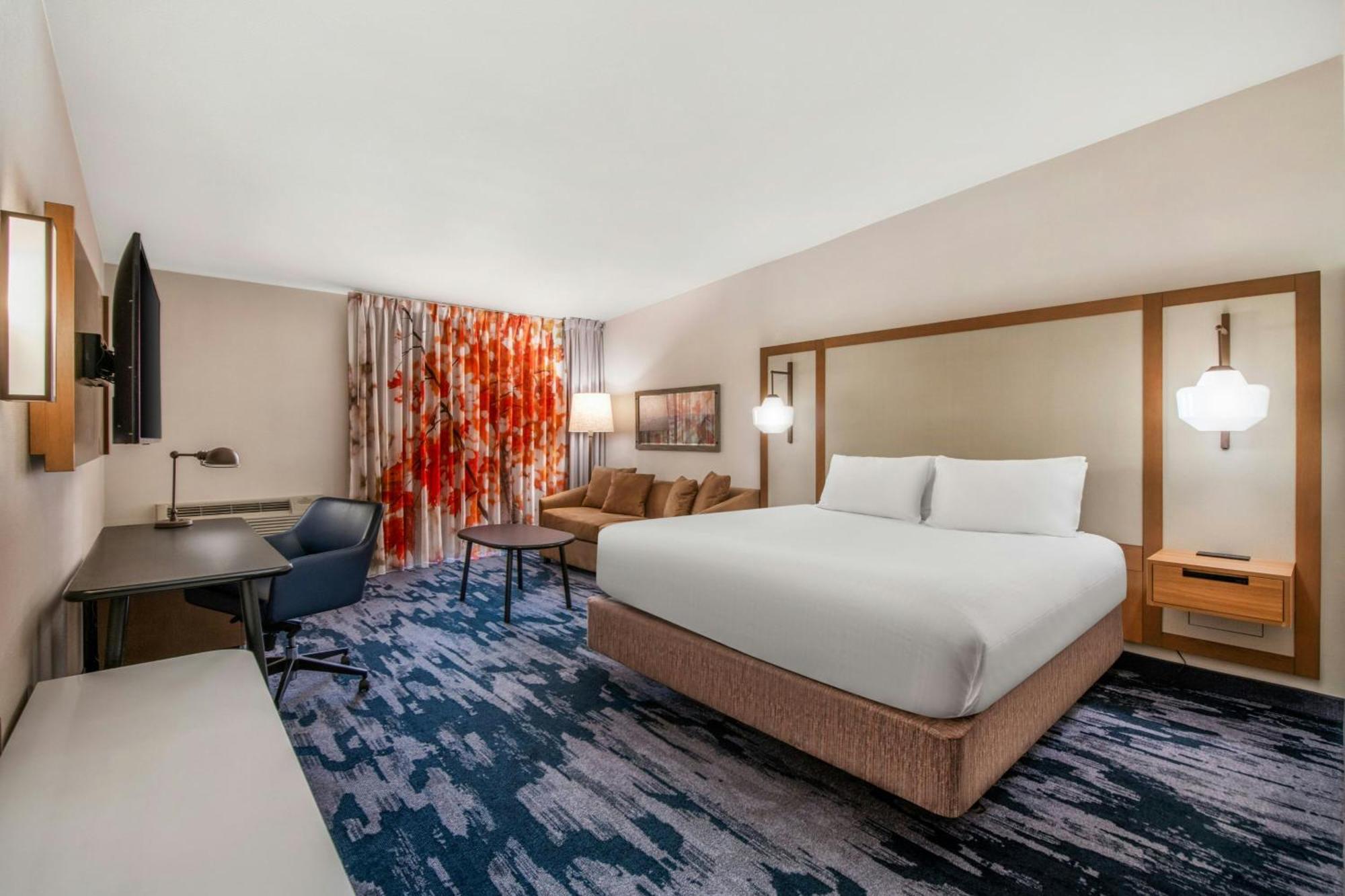 Fairfield And By Marriott Airport 3*