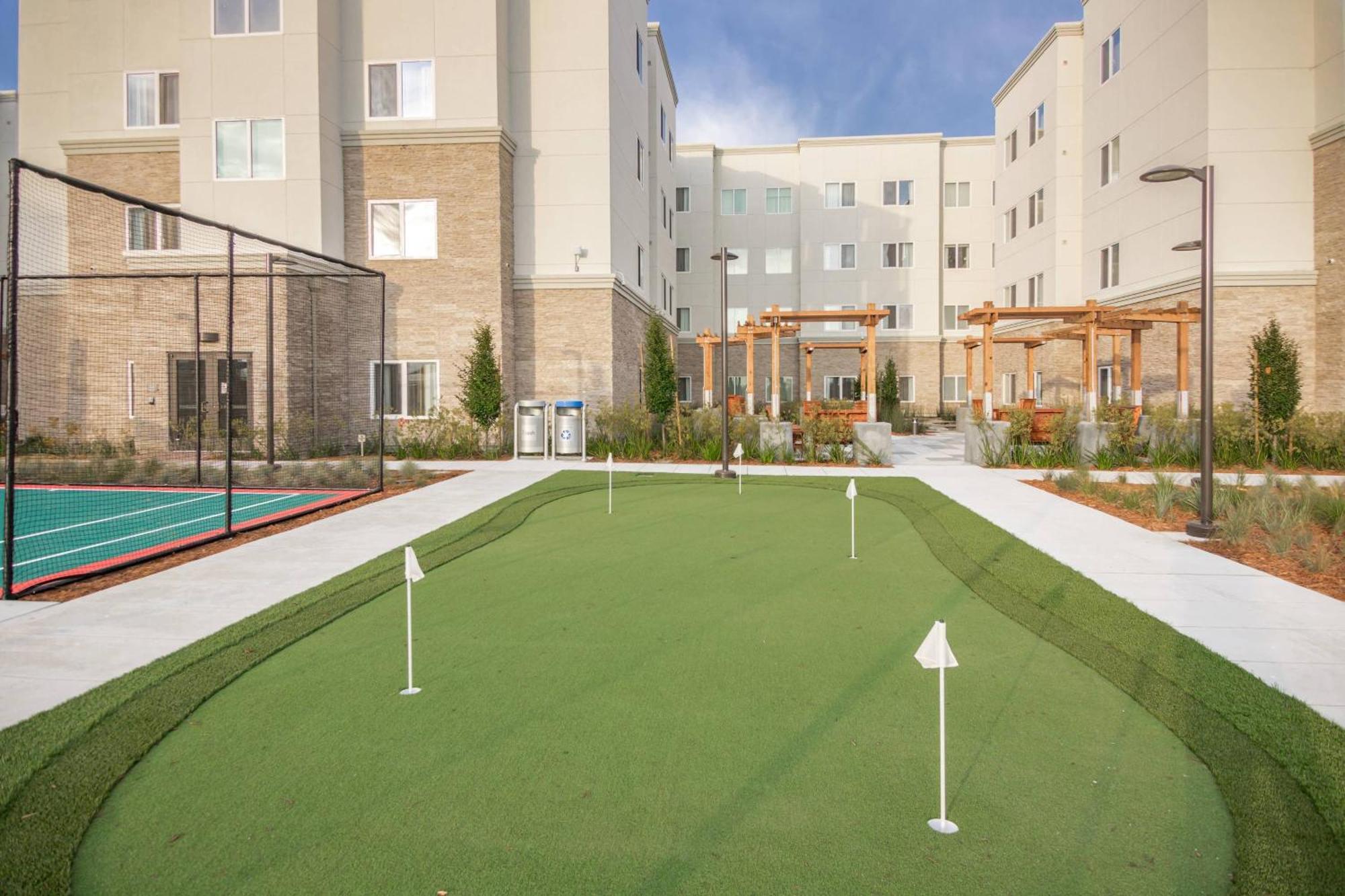 Hotel Fairfield & By Marriott North/silicon Valley 3*