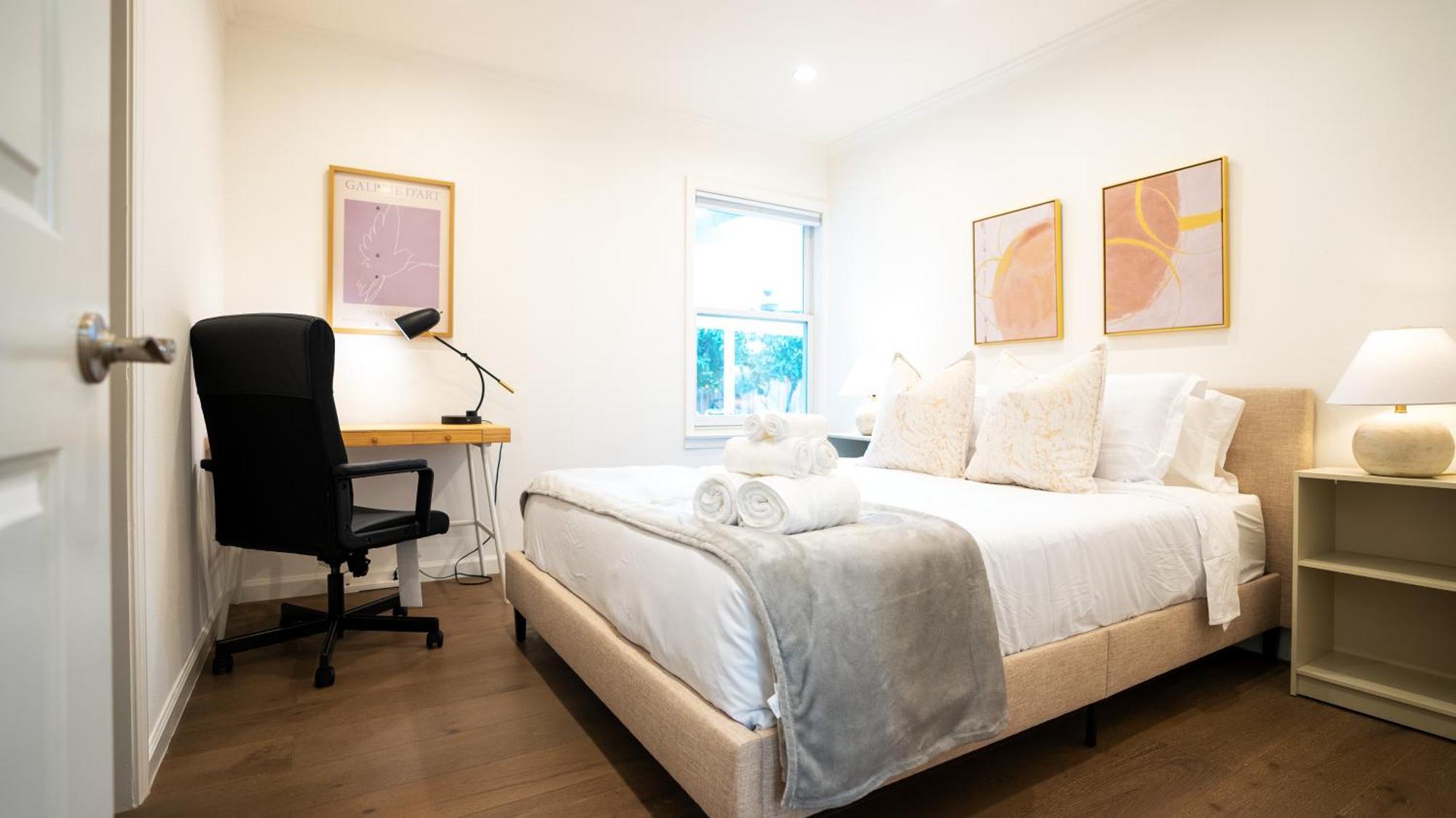Grand Lux 4br Prime Location & Serene Yard San Jose