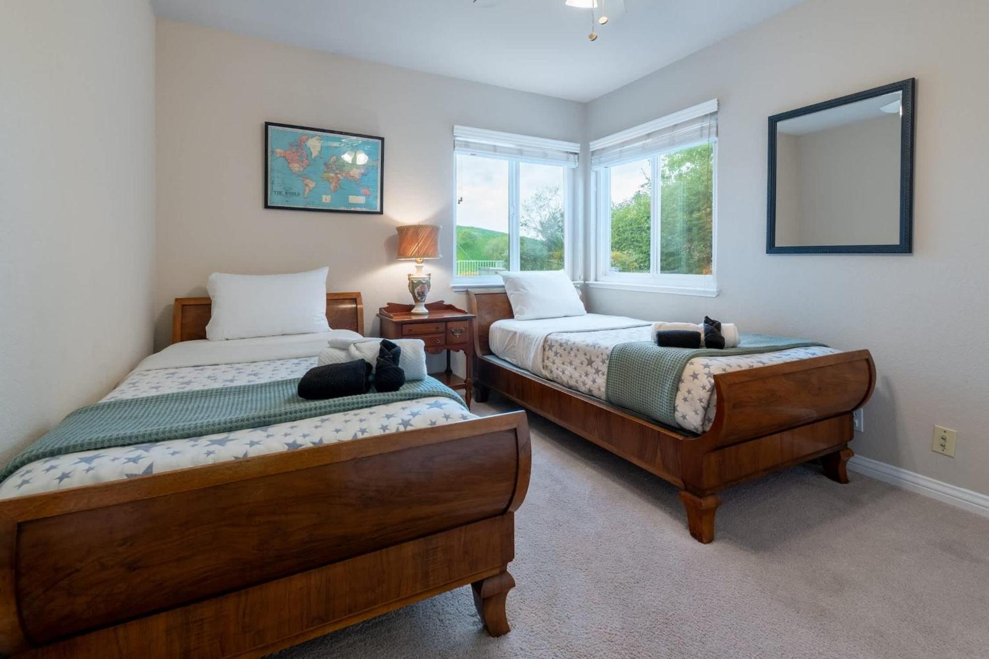 Holiday home Luxury 5br Retreat With Pool Fire Pit & Valley Views *