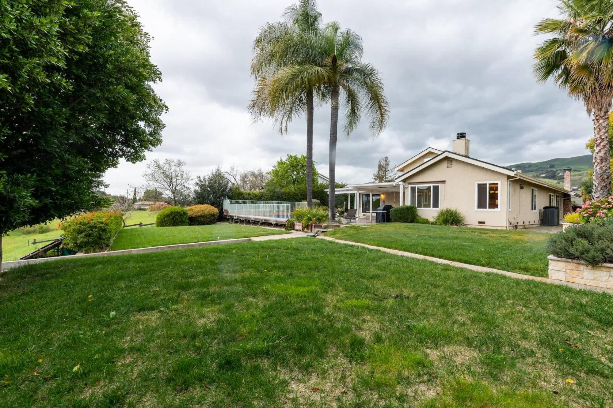 Holiday home Luxury 5br Retreat With Pool Fire Pit & Valley Views San Jose