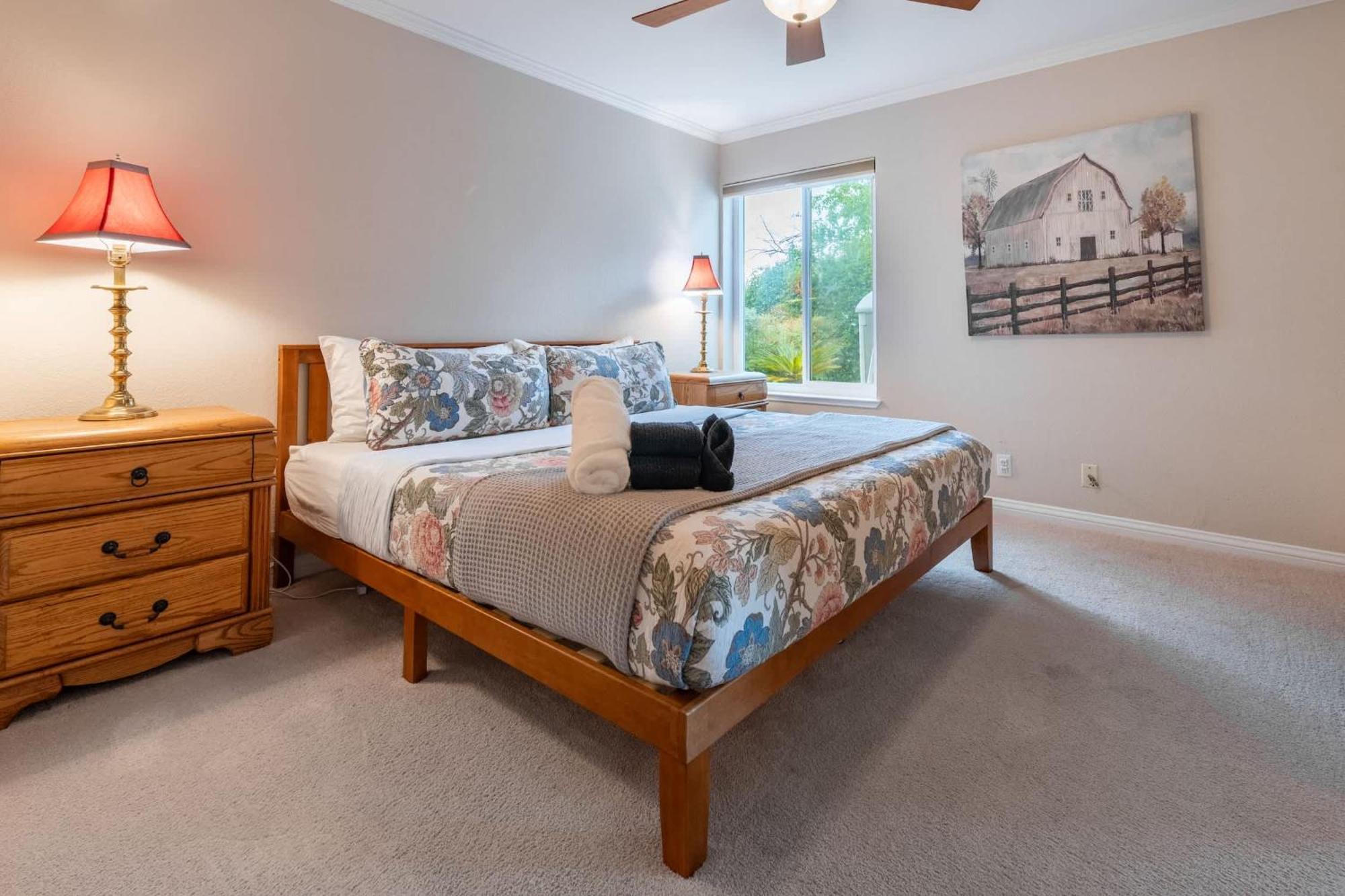 Luxury 5br Retreat With Pool Fire Pit & Valley Views Holiday home *