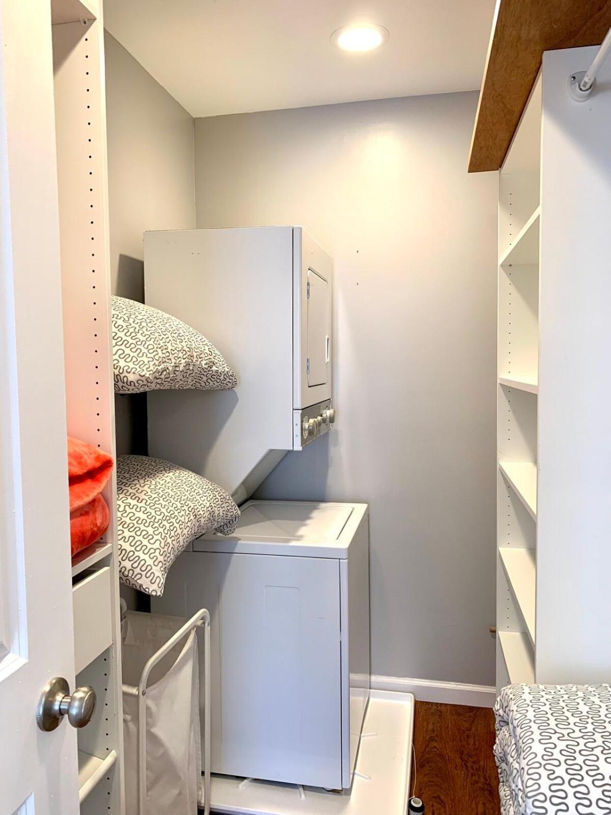 Remodeled Spacious 2bdr2bath King Beds Backyard *