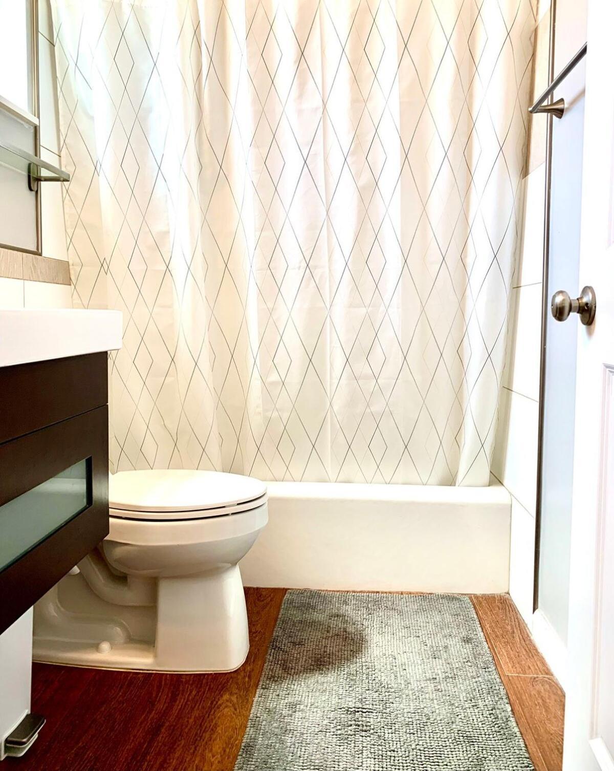 Remodeled Spacious 2bdr2bath King Beds Backyard * San Jose