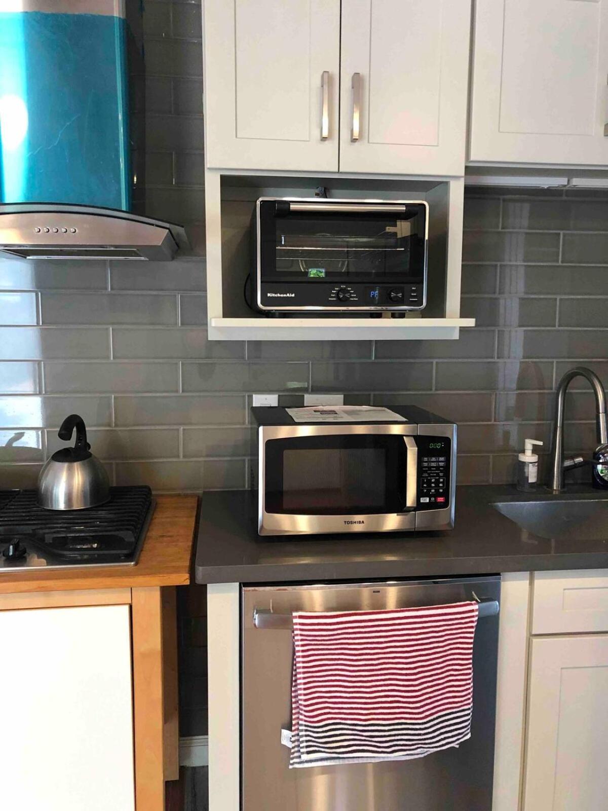 Remodeled Spacious 2bdr2bath King Beds Backyard