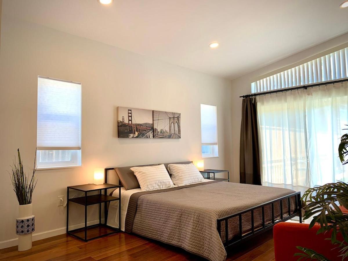 Remodeled Spacious 2bdr2bath King Beds Backyard Holiday home