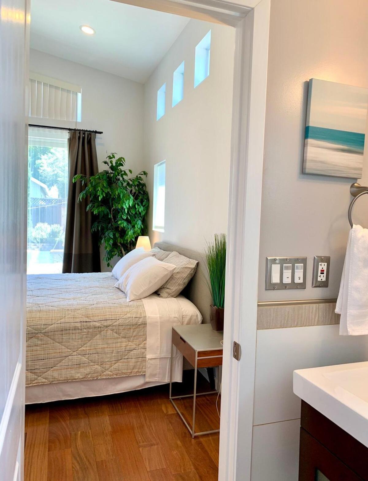 Remodeled Spacious 2bdr2bath King Beds Backyard San Jose