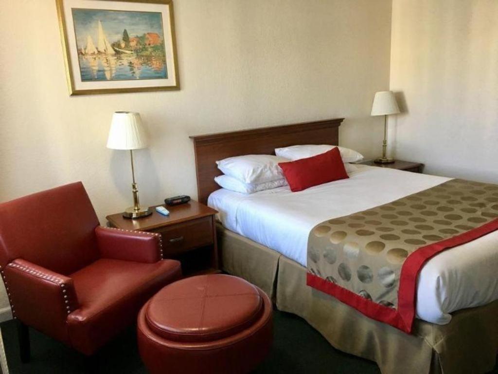 Hotel Pacific Motor 2*