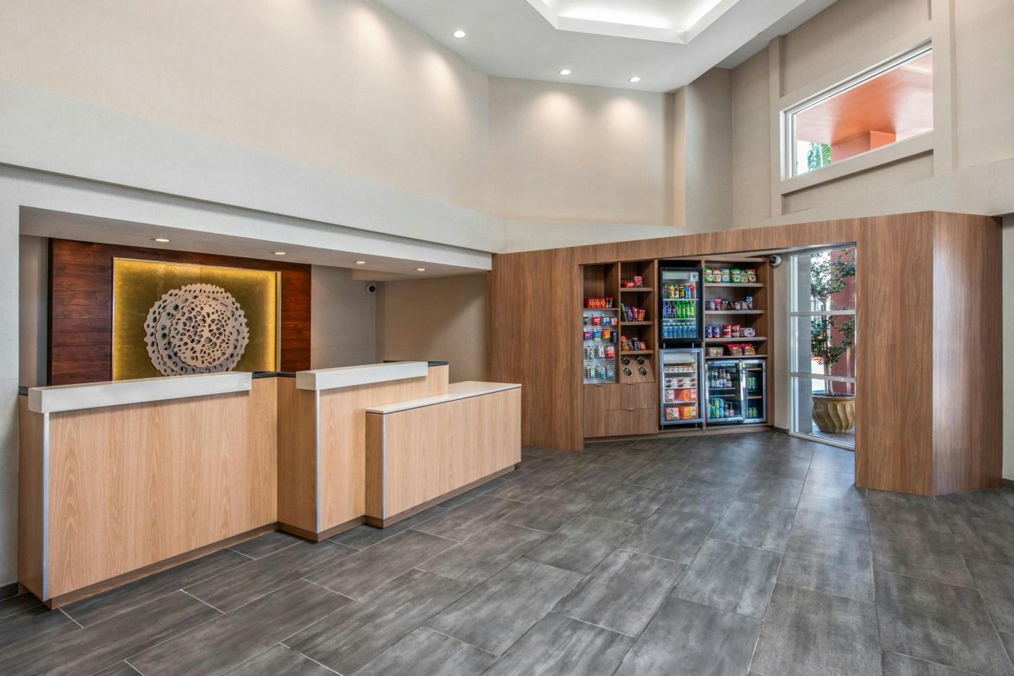 Fairfield And By Marriott Airport 3* San Jose