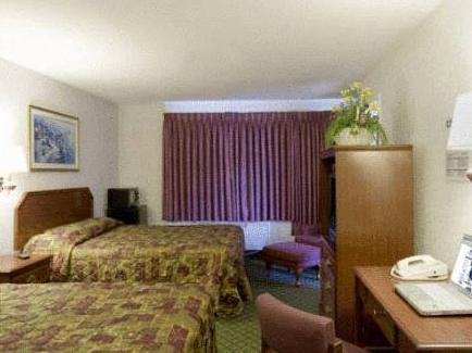 Americas Value Convention Center 2* San Jose