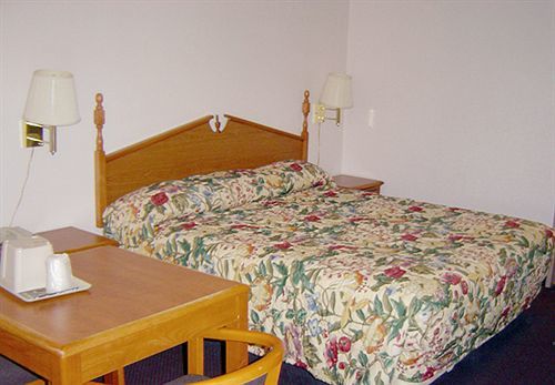 The Flamingo Motel 2*