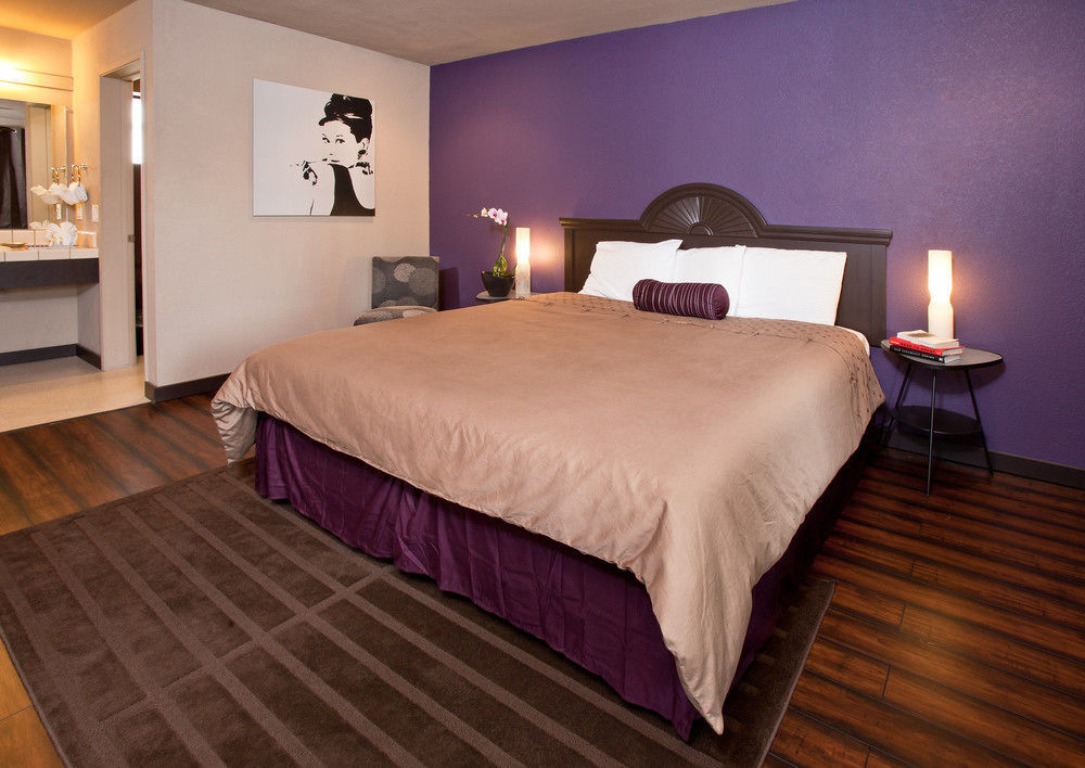 Alura Motel