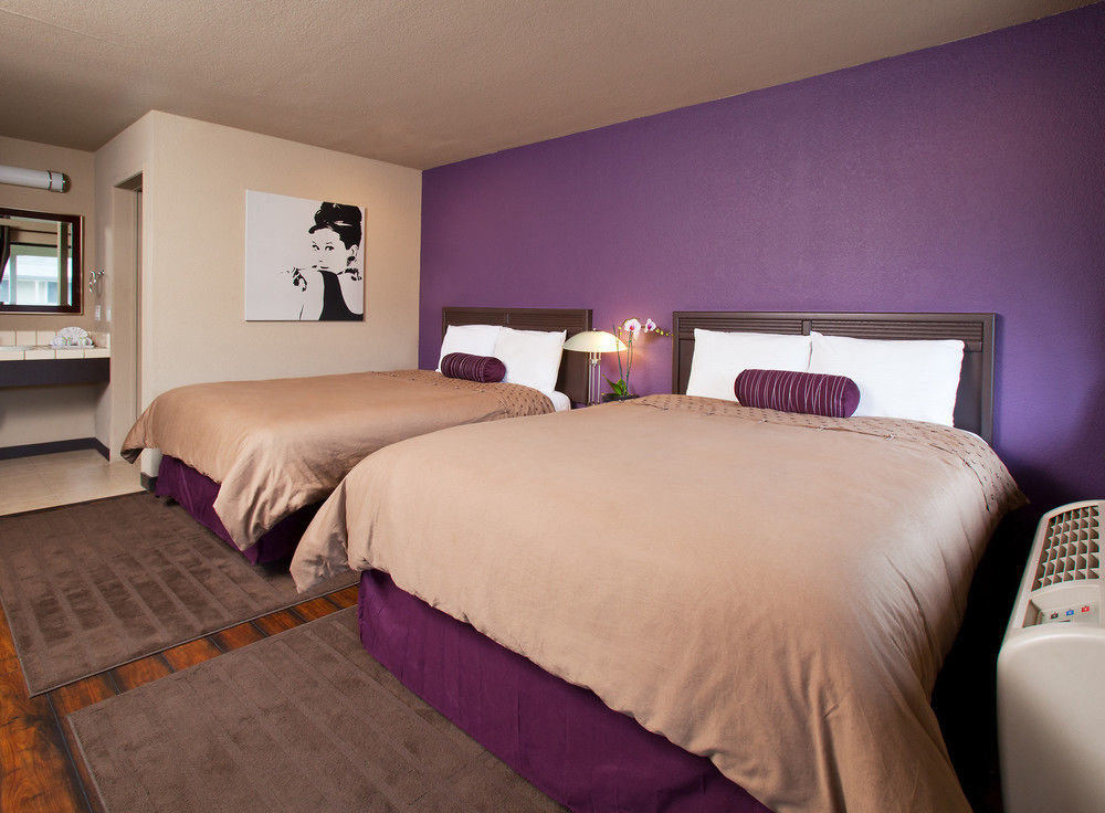 Alura Motel