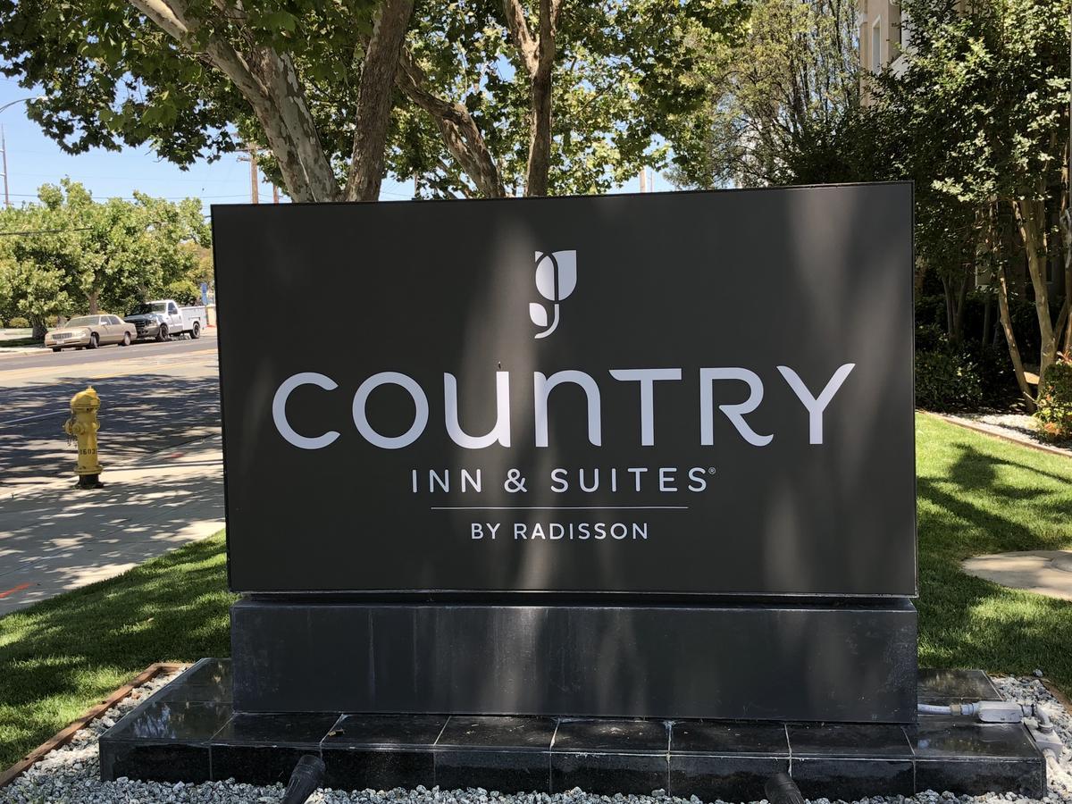 Hotel Country & By Radisson, International Airport, Ca San Jose