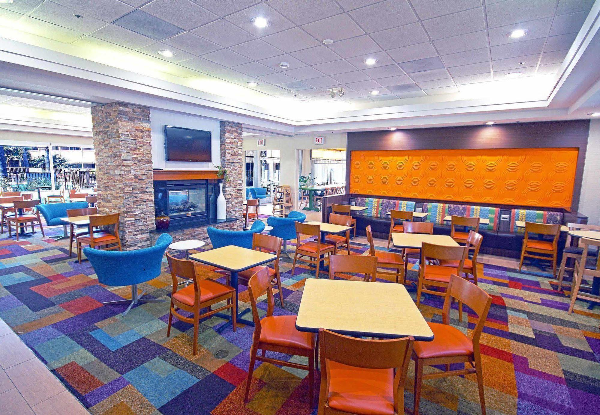 Hotel Fairfield And By Marriott Airport 3*
