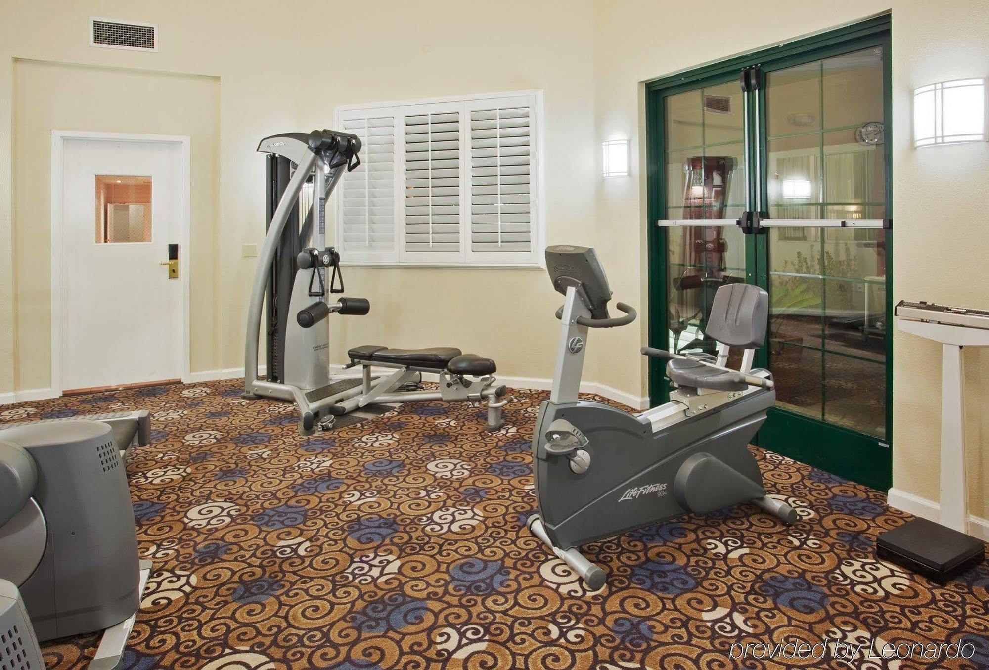 Hotel Country & By Radisson, International Airport, Ca San Jose
