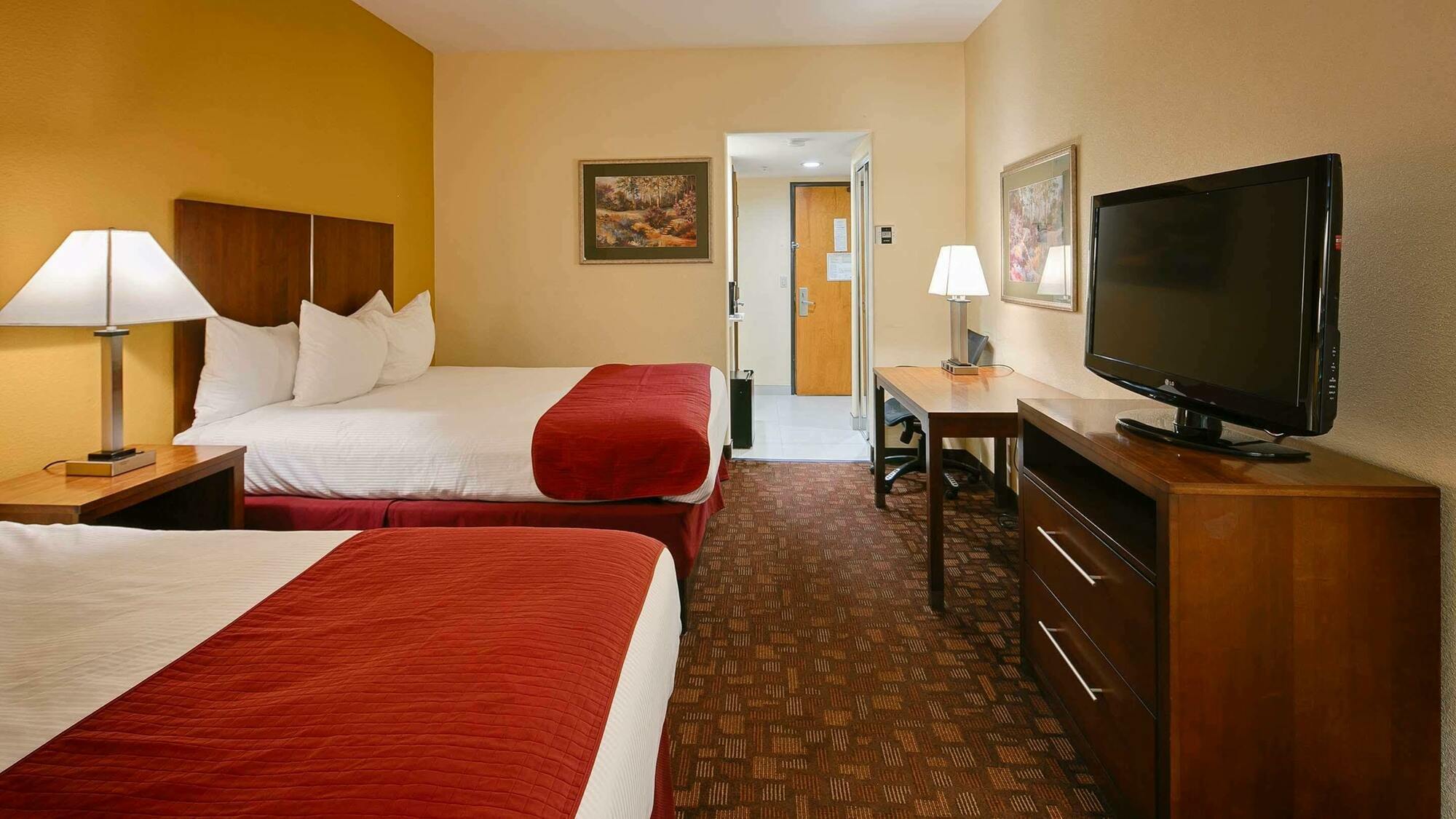 Western Lanai Garden & Hotel 3*