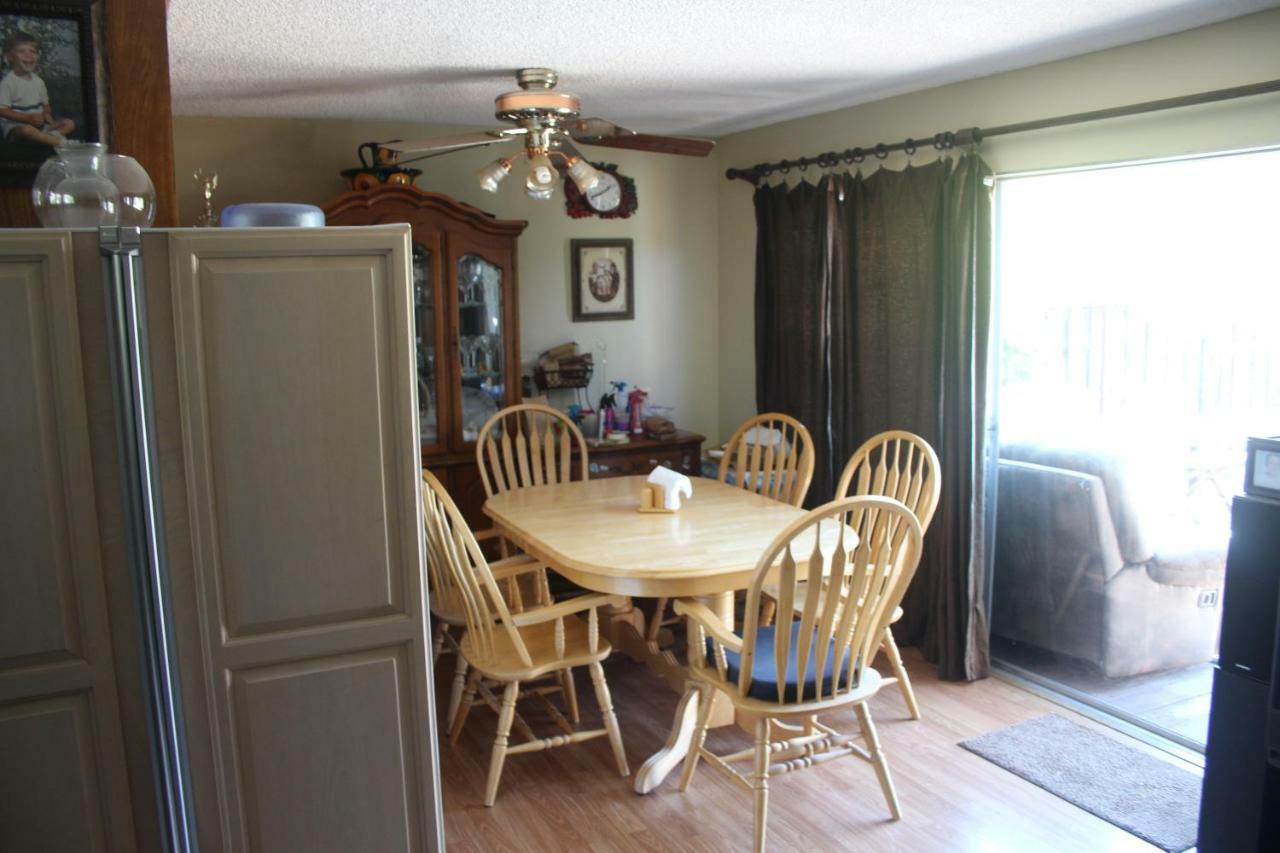 Homestay Mark's Poolside Retreat