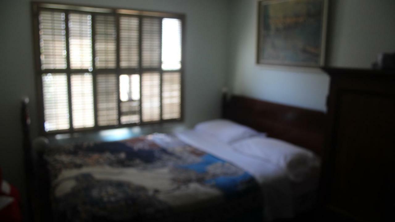 Mark's Poolside Retreat Homestay San Jose